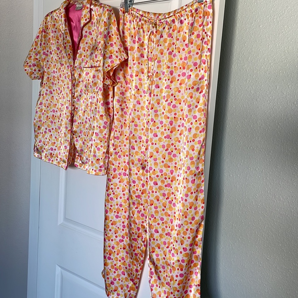 Women’s Colorful PJs Size Medium 🧡💖🧡💖🧡💖🧡Excellent condition NWOT $25 - Picture 4 of 5